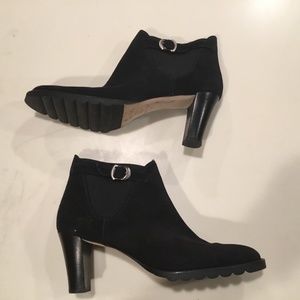 Prevata Women’s Black Ankle Booties